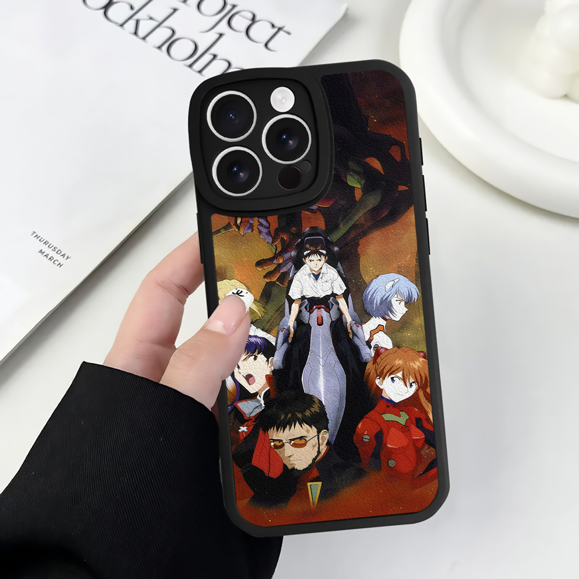 （画像用） EVA 新世紀エヴァンゲリオン 【iPhone 16シリーズ対応】シリコンスマホケース（レザー調） 材質：シリコン